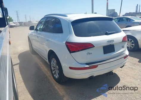 2016 Audi Q5 2.0T Premium z USA, uszkodzony, nr VIN WA1C2AFP9GA124543